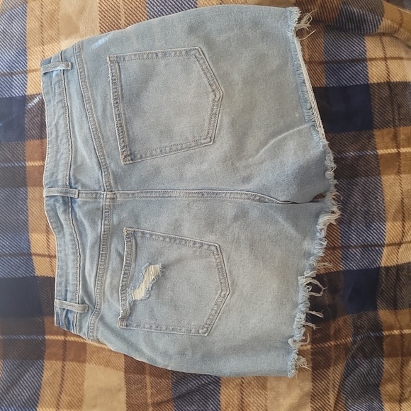 No Boundaries Cut off Jean Shorts 17 Stretchy Distressed - Picture 1 of 5